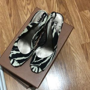 Tan and Black Open Toed Sling Platform Sandals